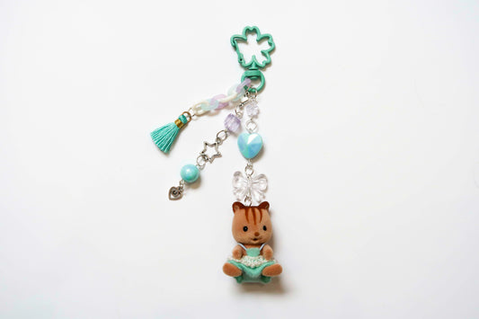 Sitting Walnut Squirrel Baby - Sylvanian Families Keyring