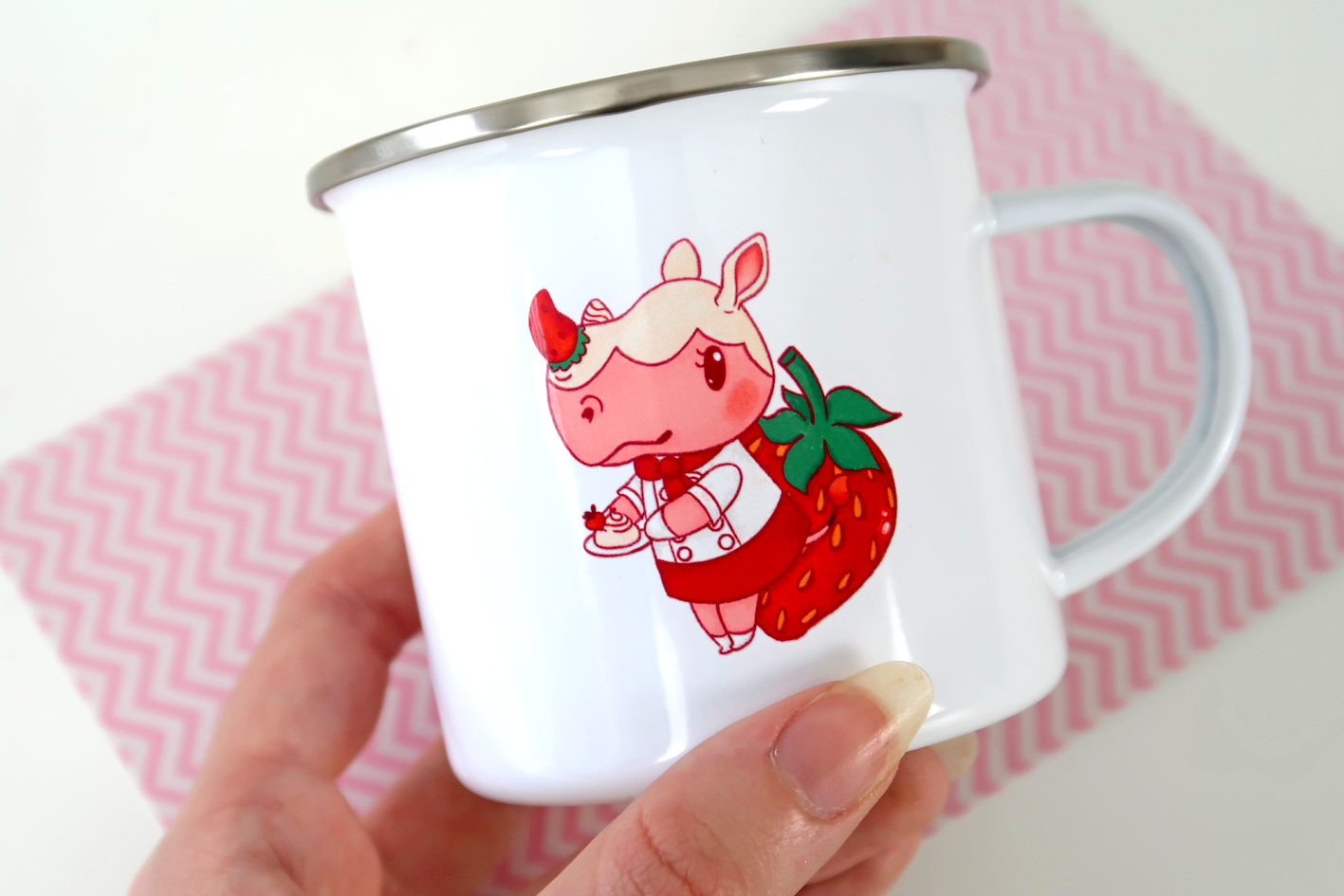 Merengue Gift Box (1 enamel mug & 1 pair of socks)